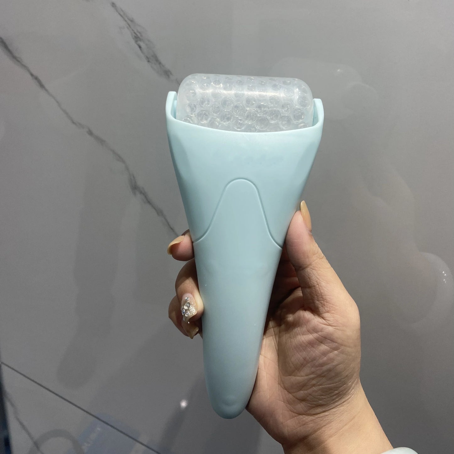 Large Ice Roller/Massager Facial Cooling Beauty Tool,Ice Roller for Face And Eye, Athome Spa,Skincare Routine,Handheld Massager